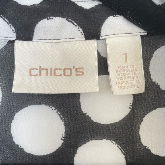 Chico’s Dotted Blouse - Picture 5 of 5